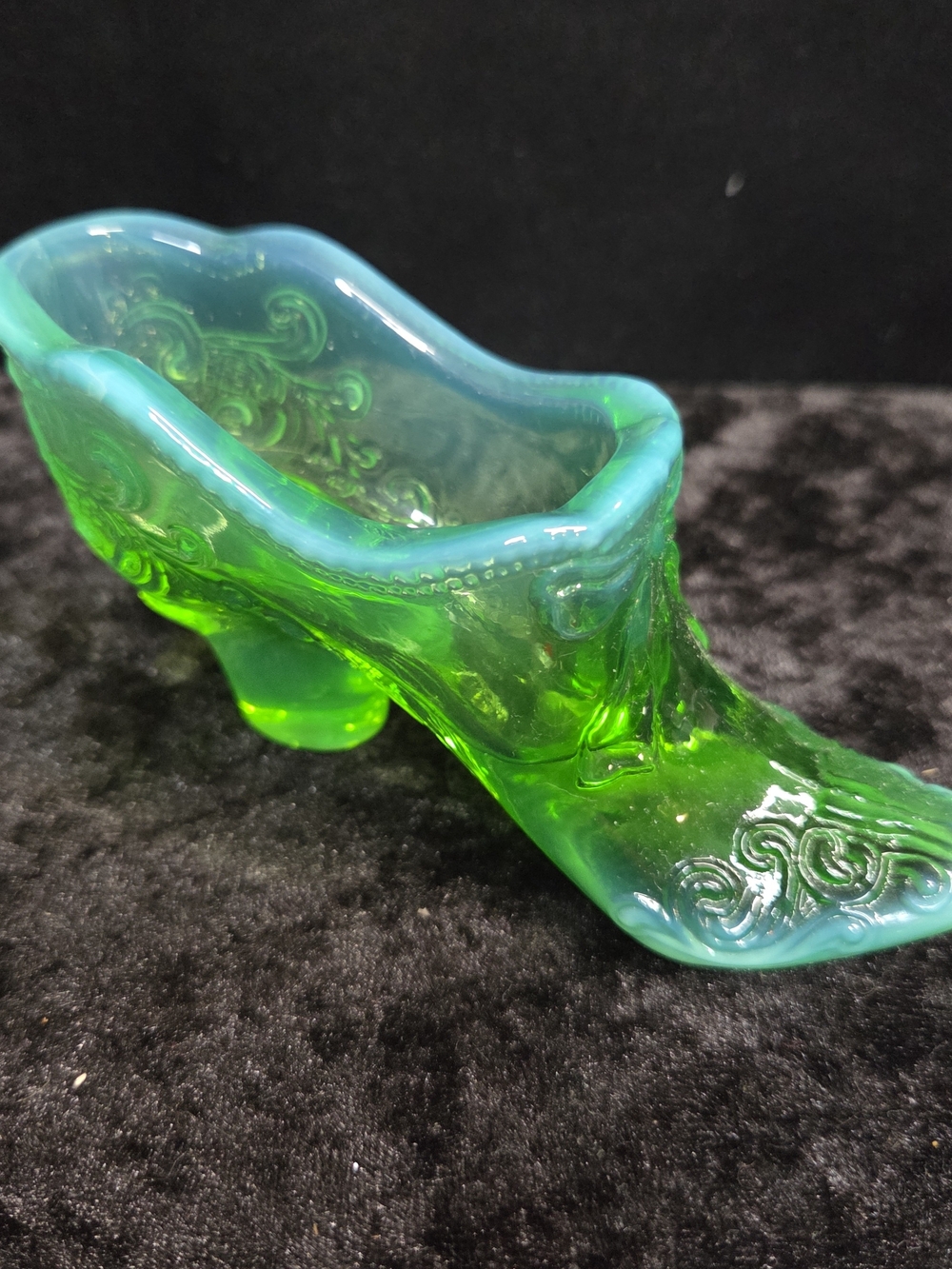 Very Nice Mosser Glass Opalescent Green Decorative Shoe